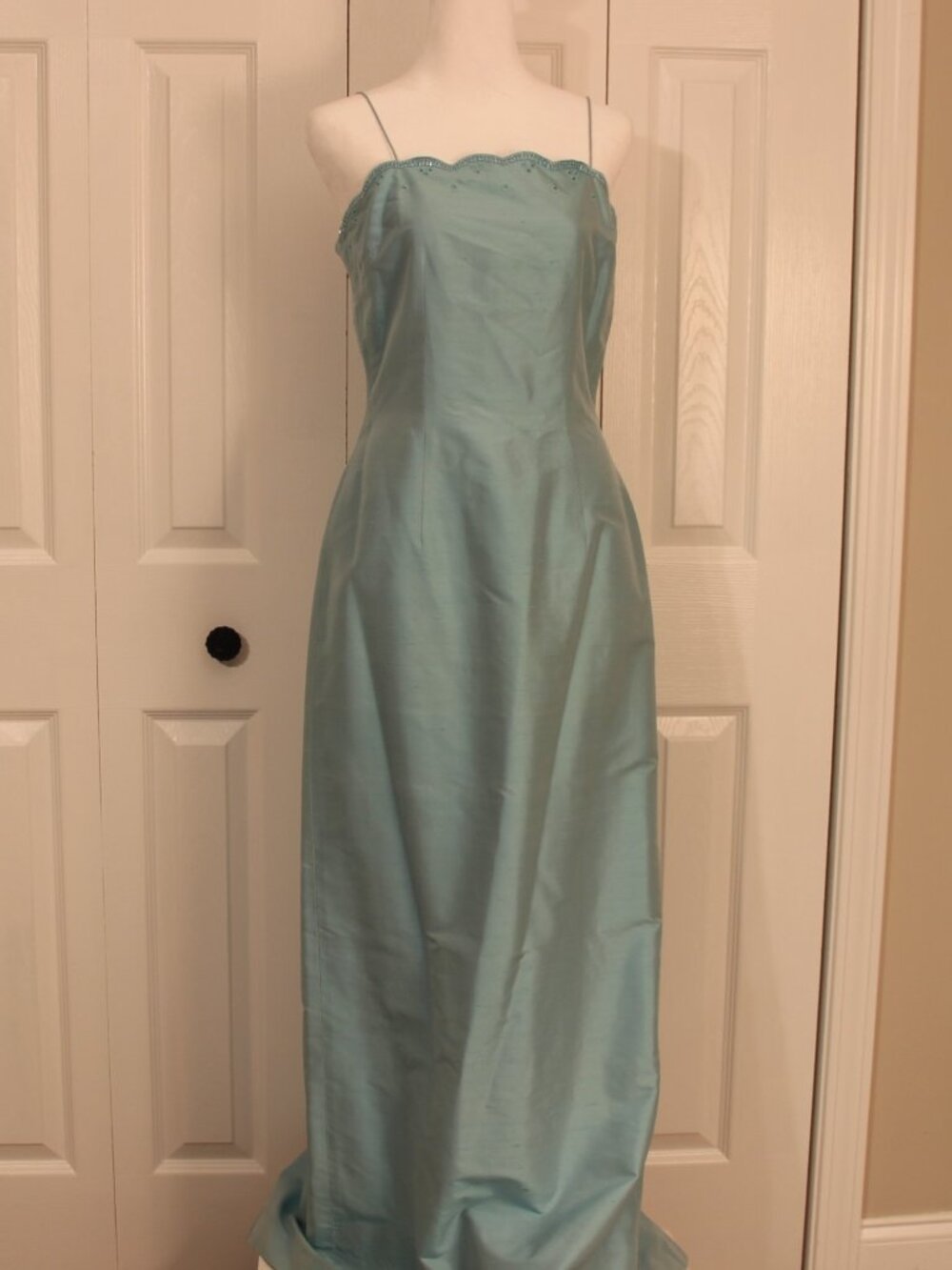 90's/00's Aqua Silk Formal